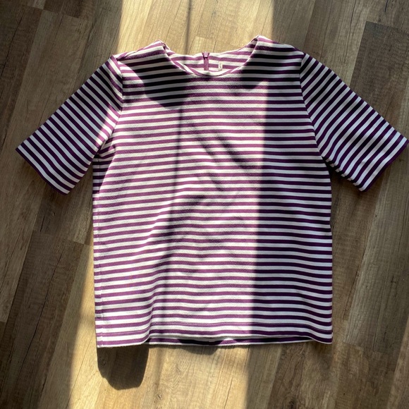 T-shirt small - Picture 1 of 2